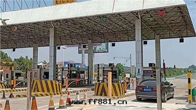 衡器（電(diàn)子地(dì)磅）的(de)核心(xīn)就(jiù)是(shì)一(yī)个(gè)“准”字(zì)